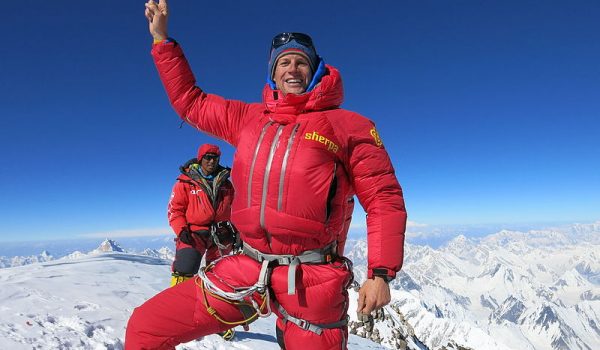 CEO Sues Climbing Guide – Could Set a Terrible Precedent for the Travel Industry