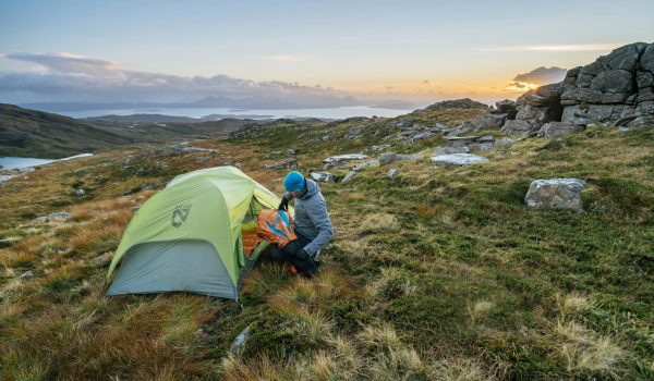 NEMO Donates 1,600 Sleeping Bags to Big City Mountaineers!
